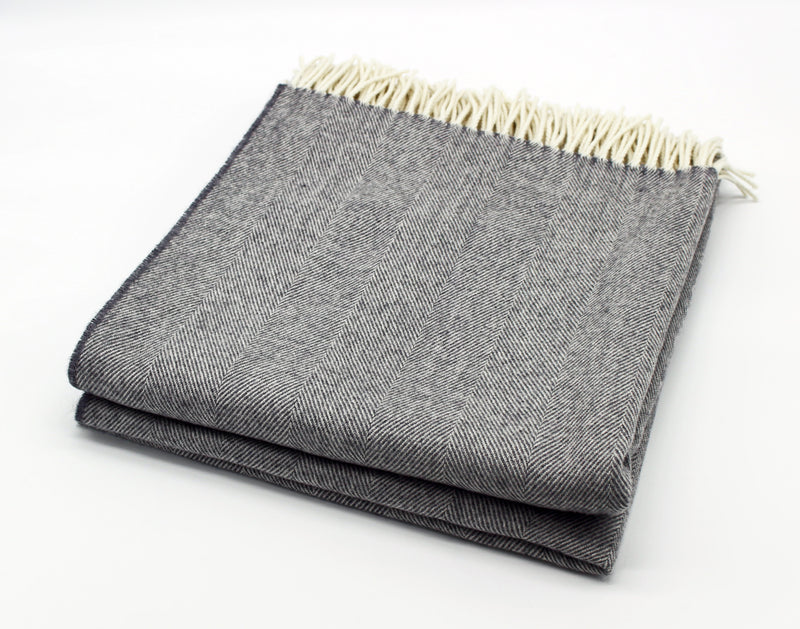Merino Lambswool Collection Bed Throw in Heather Grey