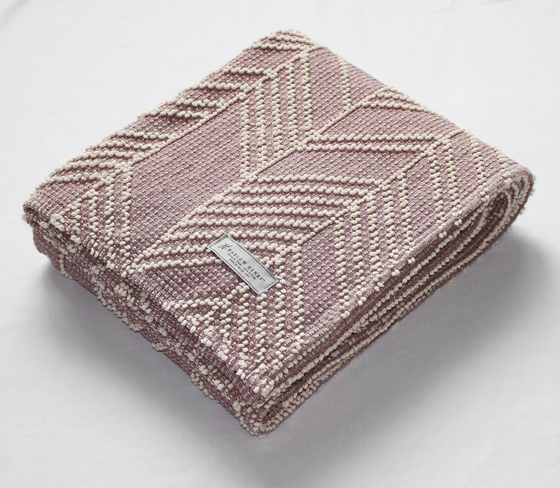Arrows Cotton Throw in Plum/Natural